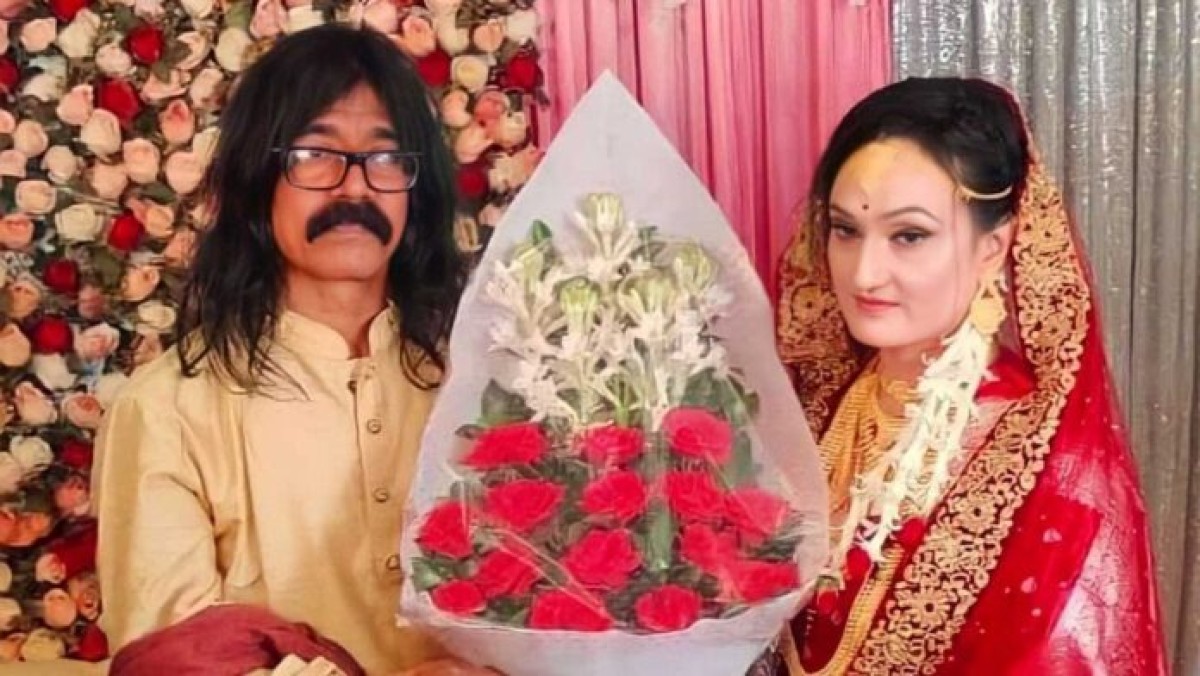 বিয়ের পিঁড়িতে ৫৮ বছর বয়সে সাবেক এমপি মাসুদ অরুণ বিয়ের পিঁড়িতে ৫৮ বছর বয়সে সাবেক এমপি মাসুদ অরুণ