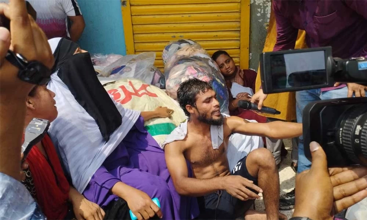 ‘অনেক চেষ্টা করেছি, বেশি কিছু বাঁচাইতে পারি নাই’