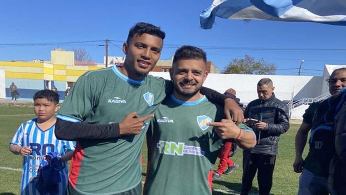 আর্জেন্টিনায় অভিষেক ম্যাচেই গোল করলেন জামাল