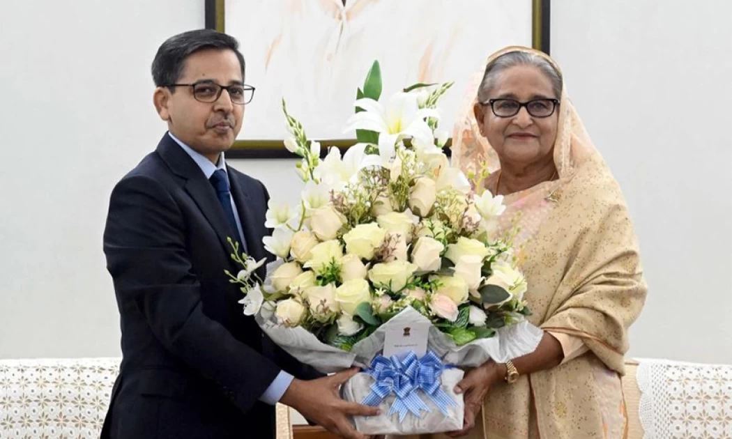 শেখ হাসিনাকে ভারত-চীন-রাশিয়াসহ বিভিন্ন দেশের অভিনন্দন